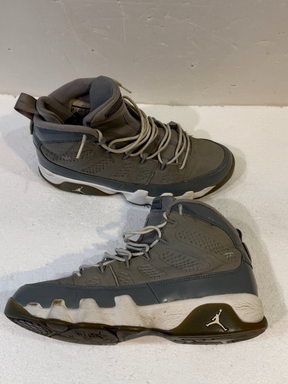 Air Jordan 9 Retro Cool Grey (2012) Mens Size 8.5 (302370-015) Distressed READ